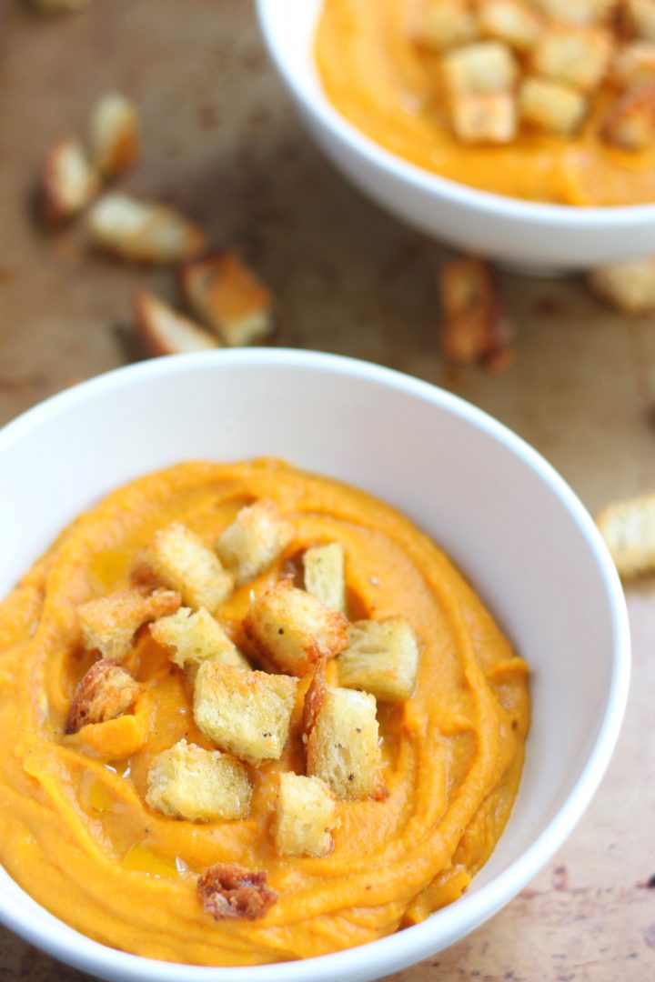 butternut squash carrot soup with garlic Parmesan croutons-grabsomejoy