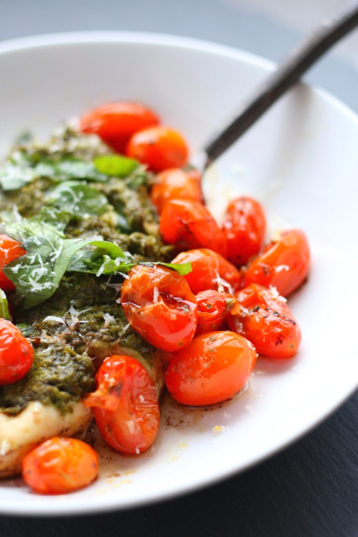 Pesto Chicken with Balsamic Tomatoes-grabsomejoy.com